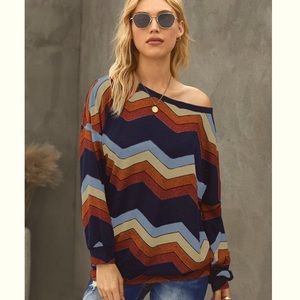 EUC Chevron Wavy Striped Pullover Light Sweater